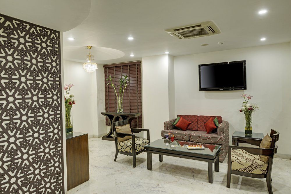 Agra Regal Vista A Sterling Resort Exterior photo